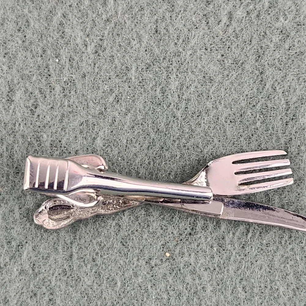 Vintage Fork and Knife Silver-tone Tie Clip Chef Cook Restaurant